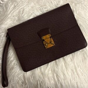 Louis Vuitton Clutch/ Wristlet